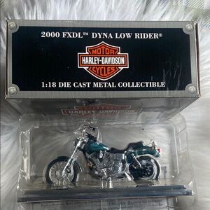 Harley-Davidson 2000 FXDL Dyna Low Rider Teal Die Cast 1:18 Collectible